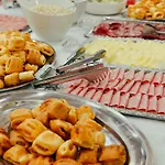 Spinut بيت شباب *