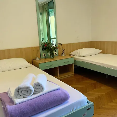 Hostel Spinut * Split