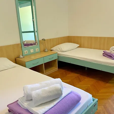 بيت شباب Spinut *