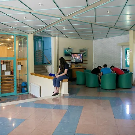 Spinut بيت شباب