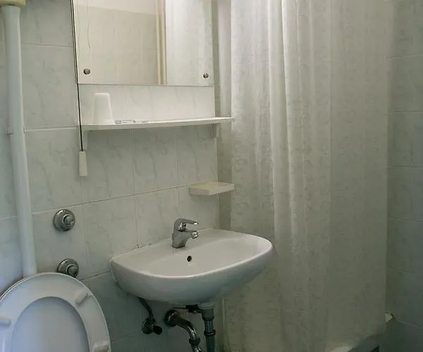 Spinut Auberge de jeunesse *